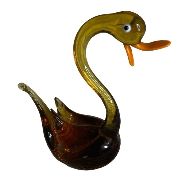 Beautiful Blown Glass Swan Amber Color‎ - Picture 1 of 5